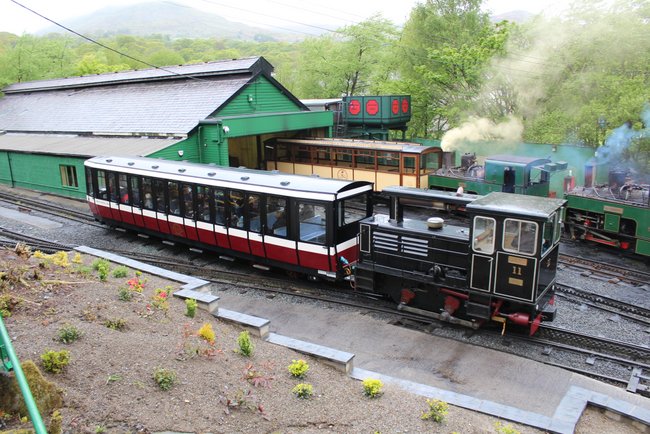 11 Peris (Hunslet Engine Co 9305/1991)